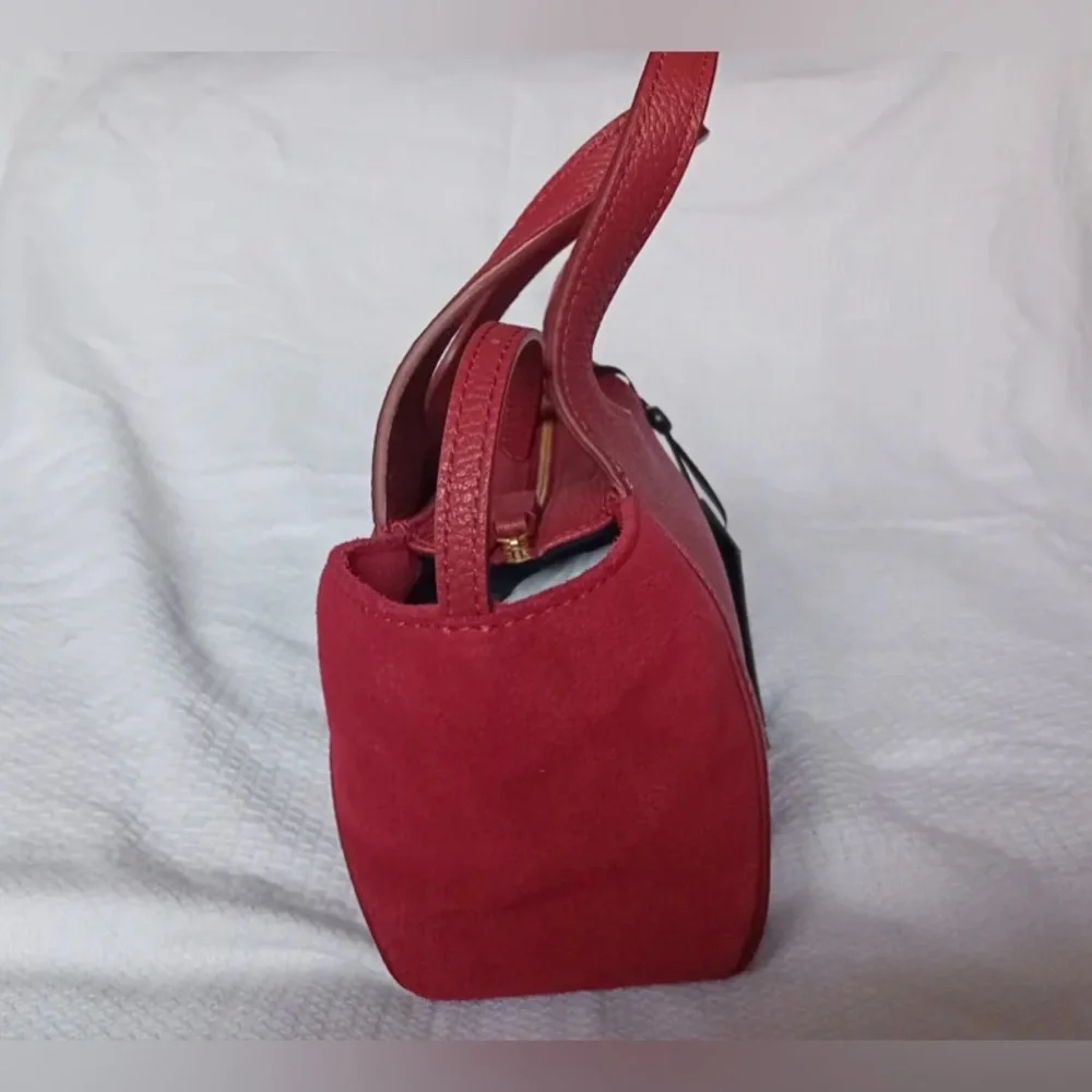 Dkny carnelian red