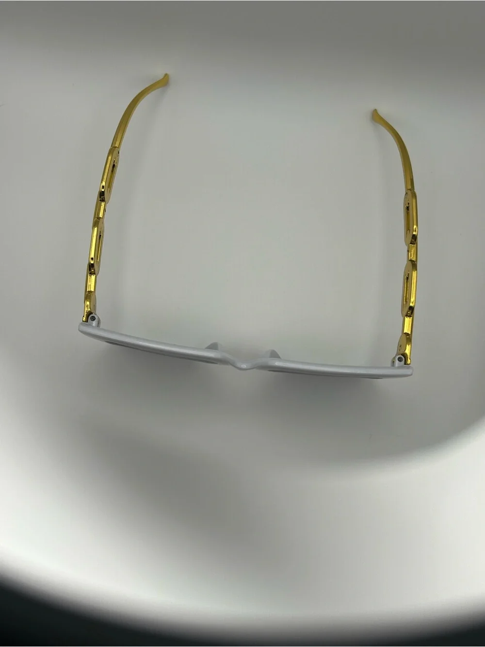 The Unbranded Brand stylish square