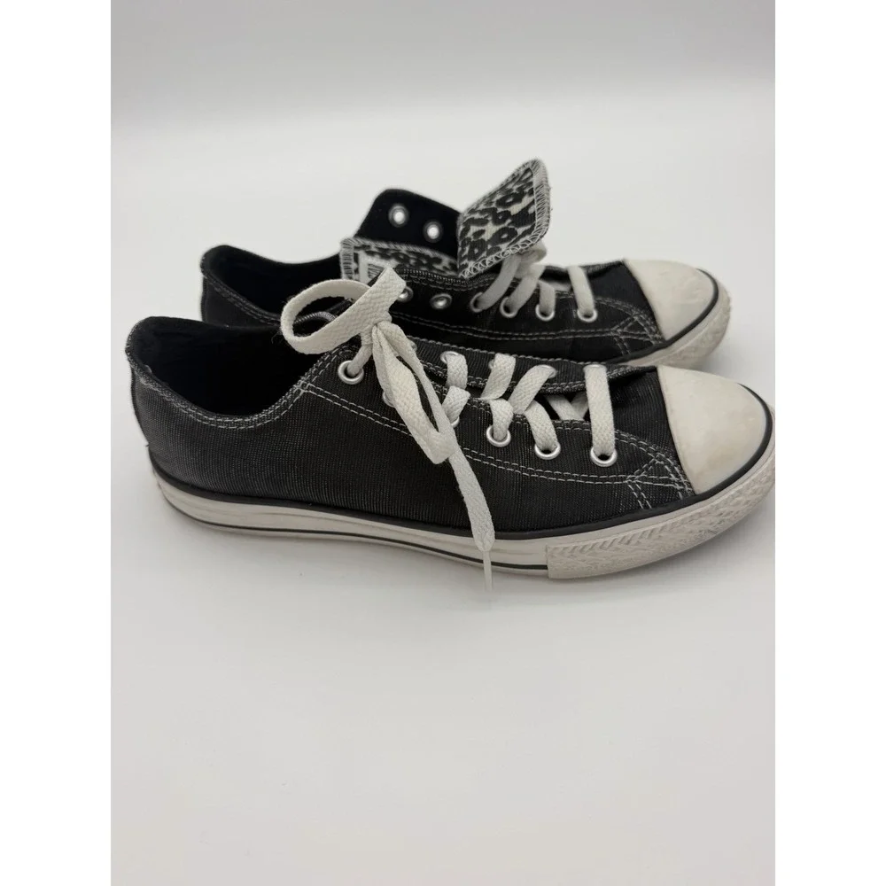 Converse wear double sz