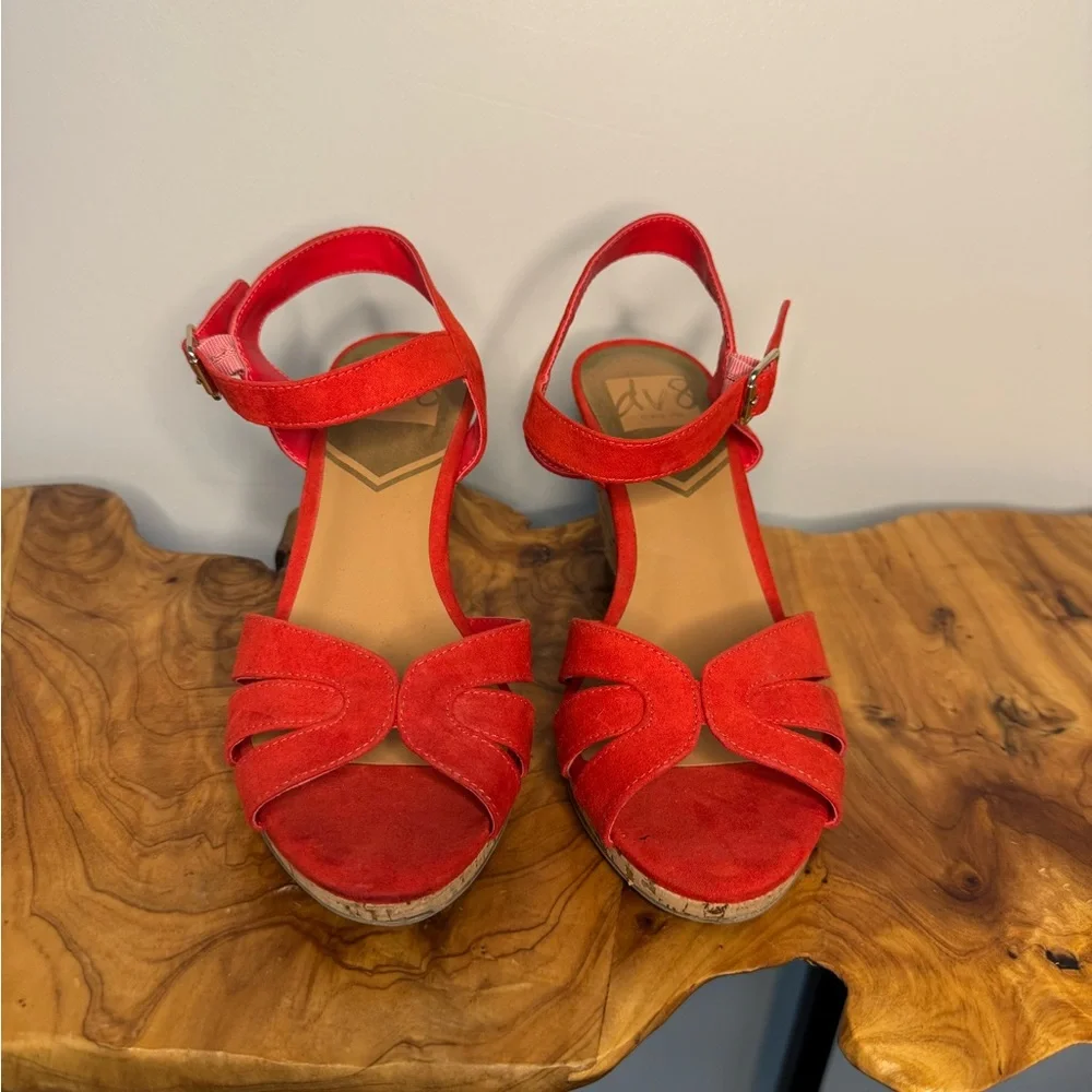 DV by Dolce Vita bold red