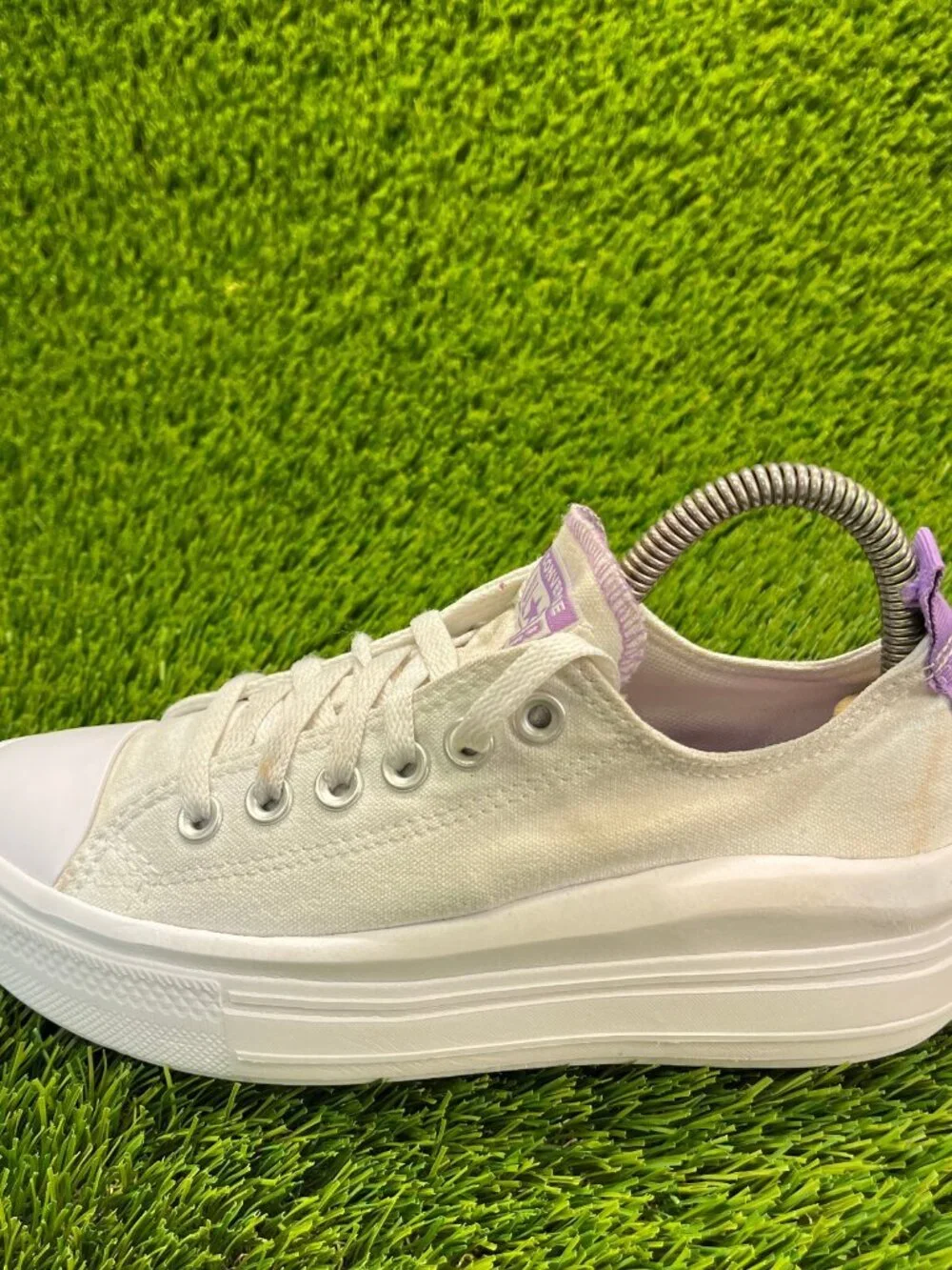 Converse Chuck Taylor All Star Boy Size 4.5 White Walking Athletic Shoe Sneakers