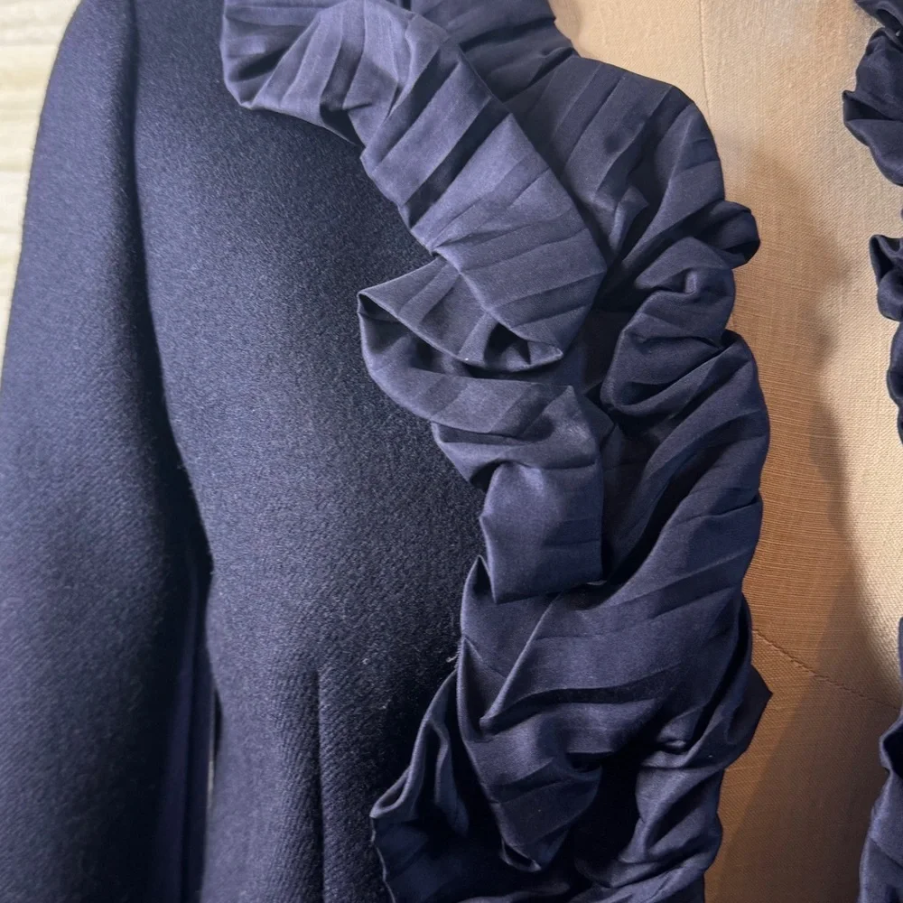 J.Crew Navy Ruffle Blazer Size 0 Feminine Statement Career Jacket Preppy Chic