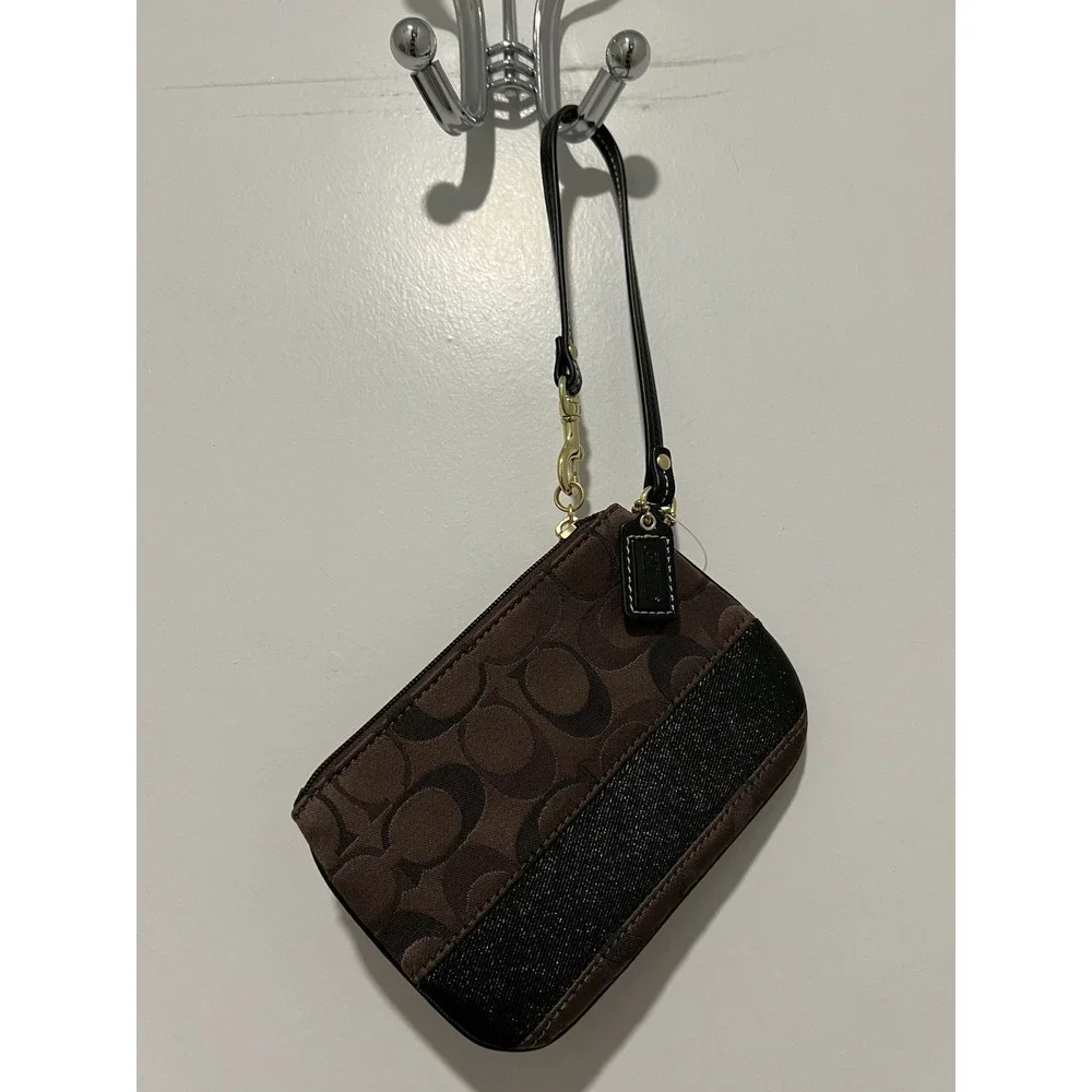 Coach Corner Zip‎ Wristlet in Signature Canvas w/ Stripe in Walnut/Black NWT $58