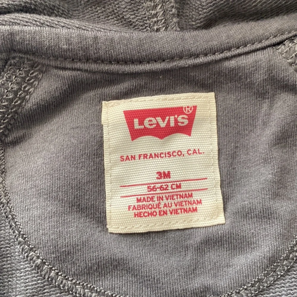 Levis 60% cotton