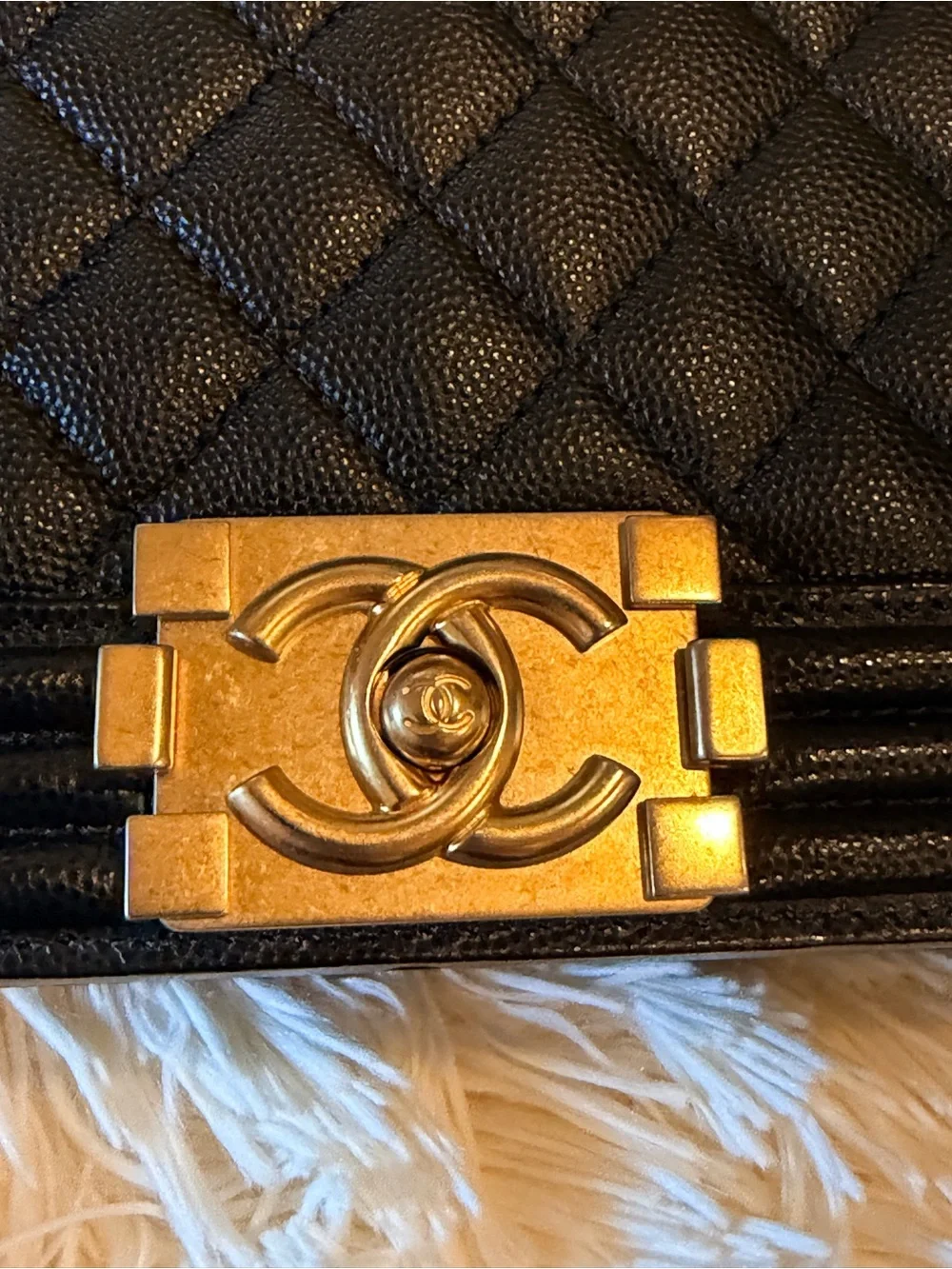 CHANEL classic quilted