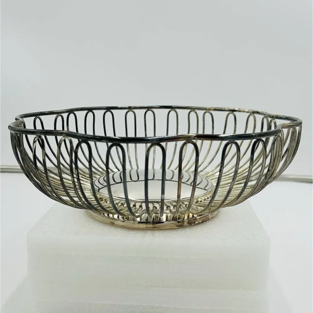 Godinger silverplate scalloped