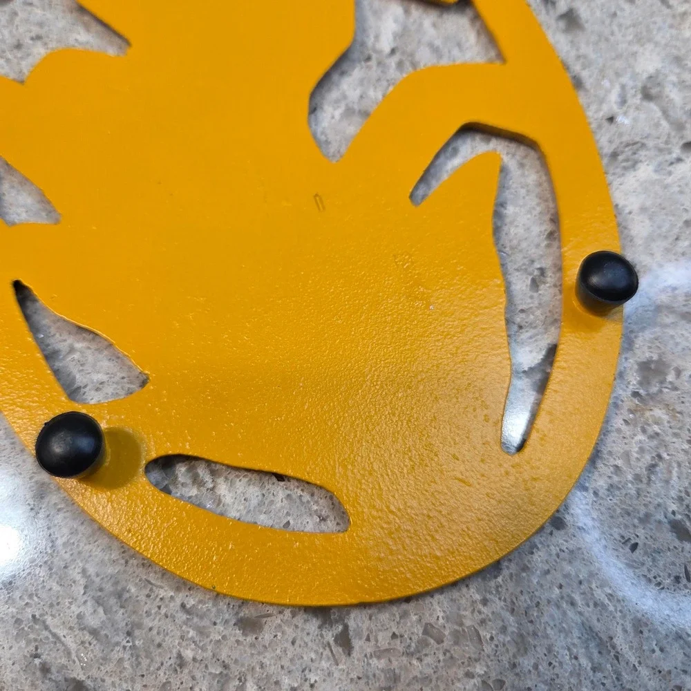 N/A tiny paint