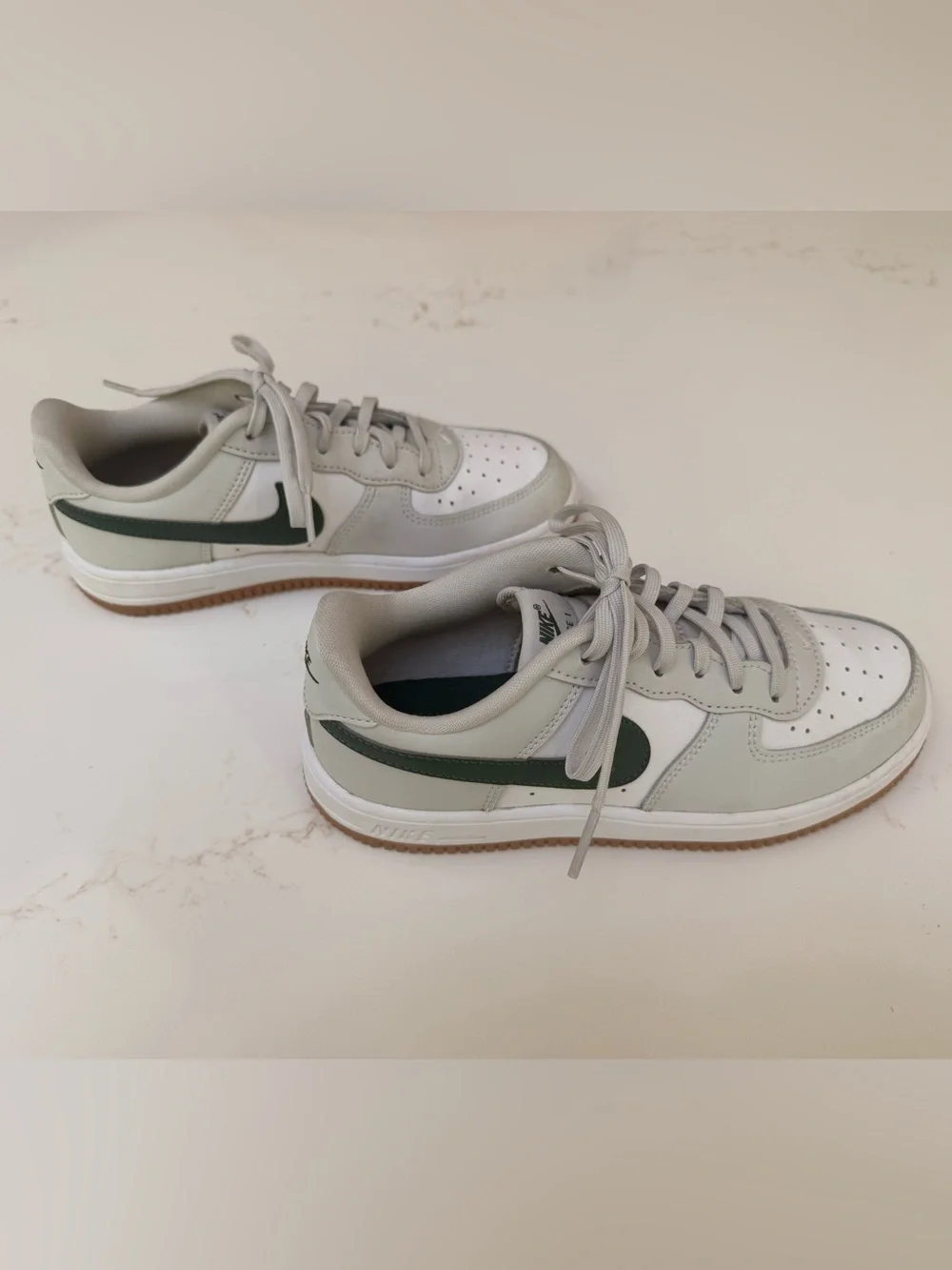 Nike upper play closure