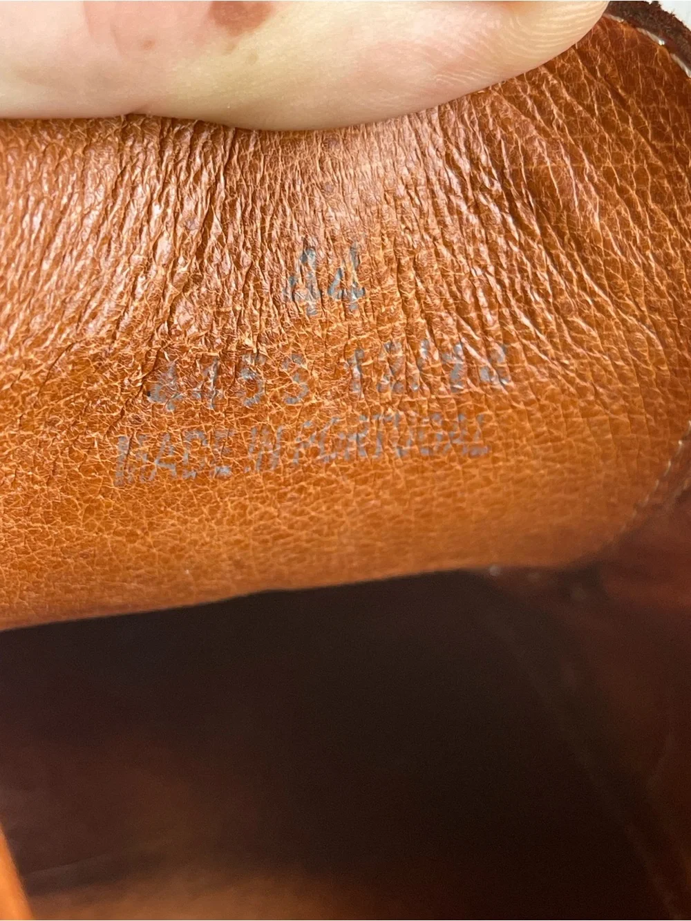 N/A elegant brown