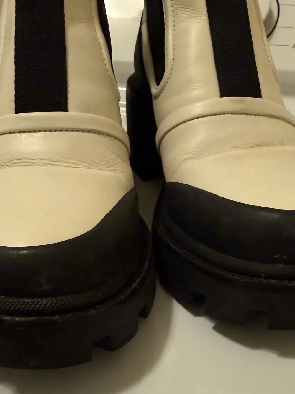 Tory Burch modern slip