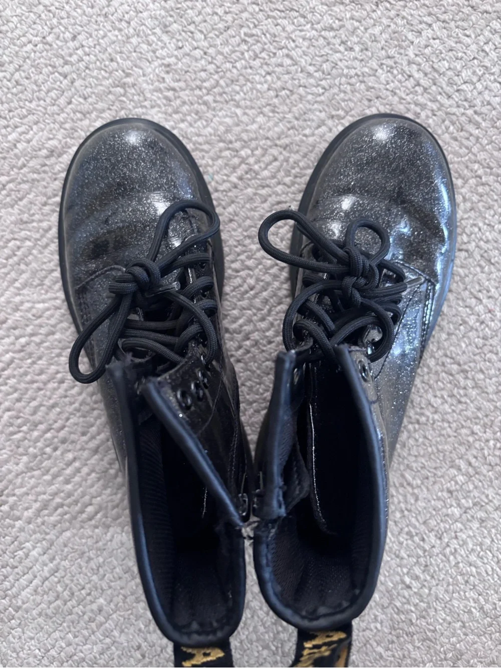 N/A sparkling black