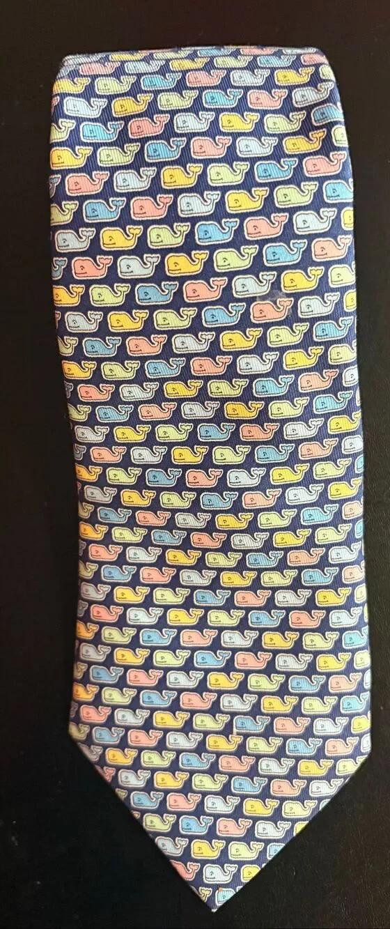 Vineyard Vines multi color whale print tie (short)
