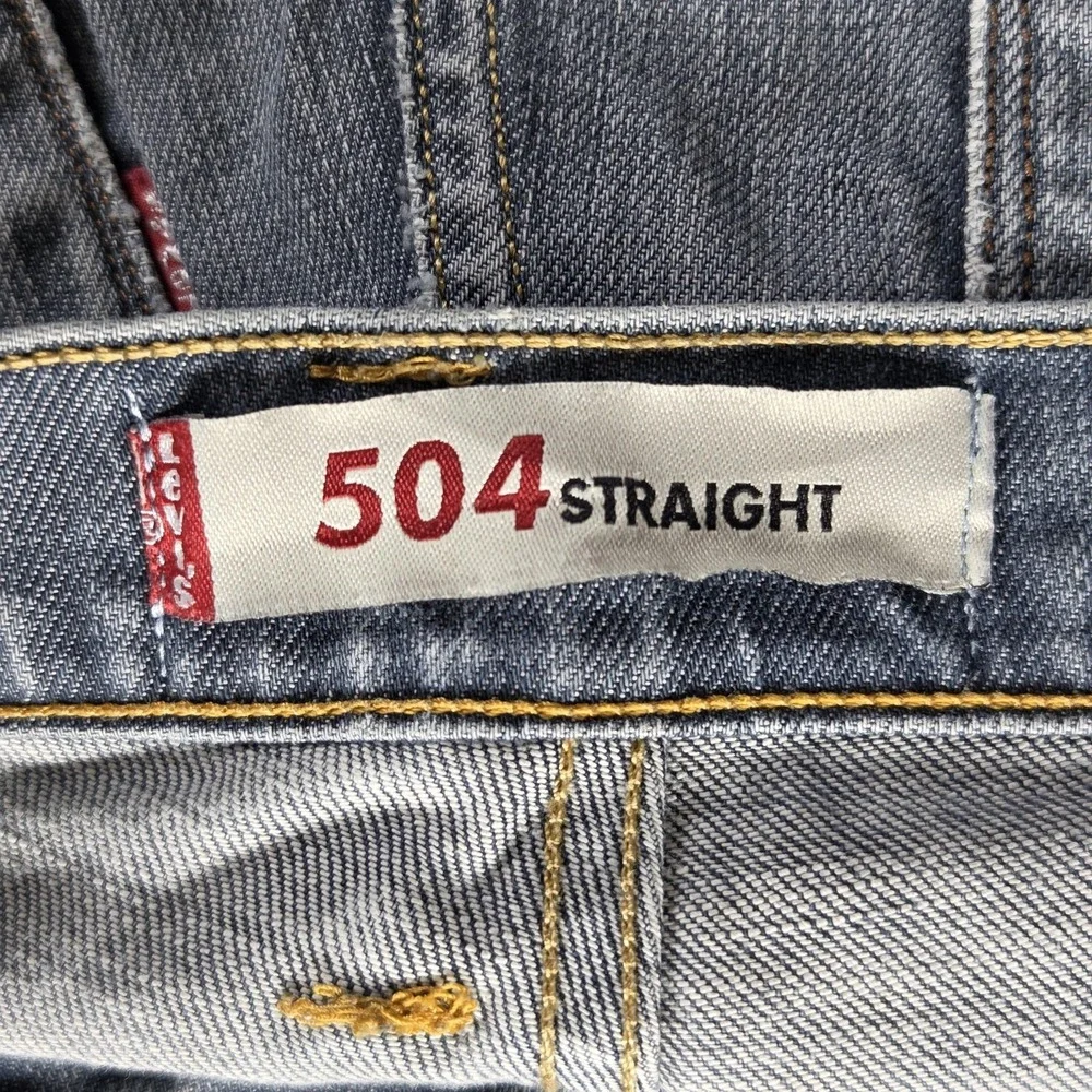 Vintage‎ Levis 504 Jeans Mens 31x32 Blue Straight Engineered Zip Fly Medium Wash