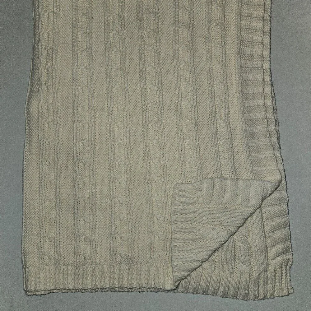 NTBAY Ivory Cable Knit Throw Blanket 30x42
