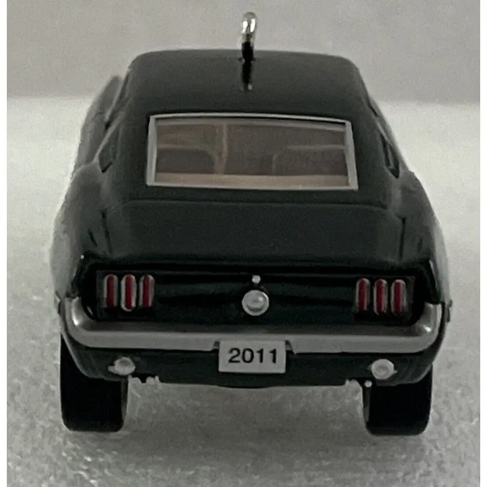 Hallmark Keepsake 1968 Ford Mustang GT Classic American Cars 21st‎ In Series