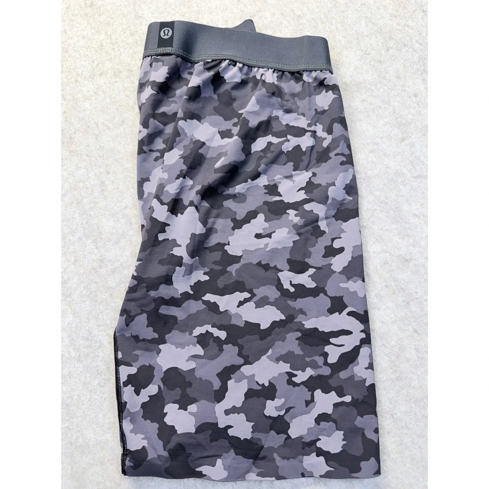 Lululemon Boxer Briefs Men Large‎ Gray Camo Always In Motion Long 7