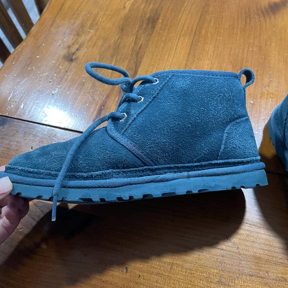 UGG excellent preowned