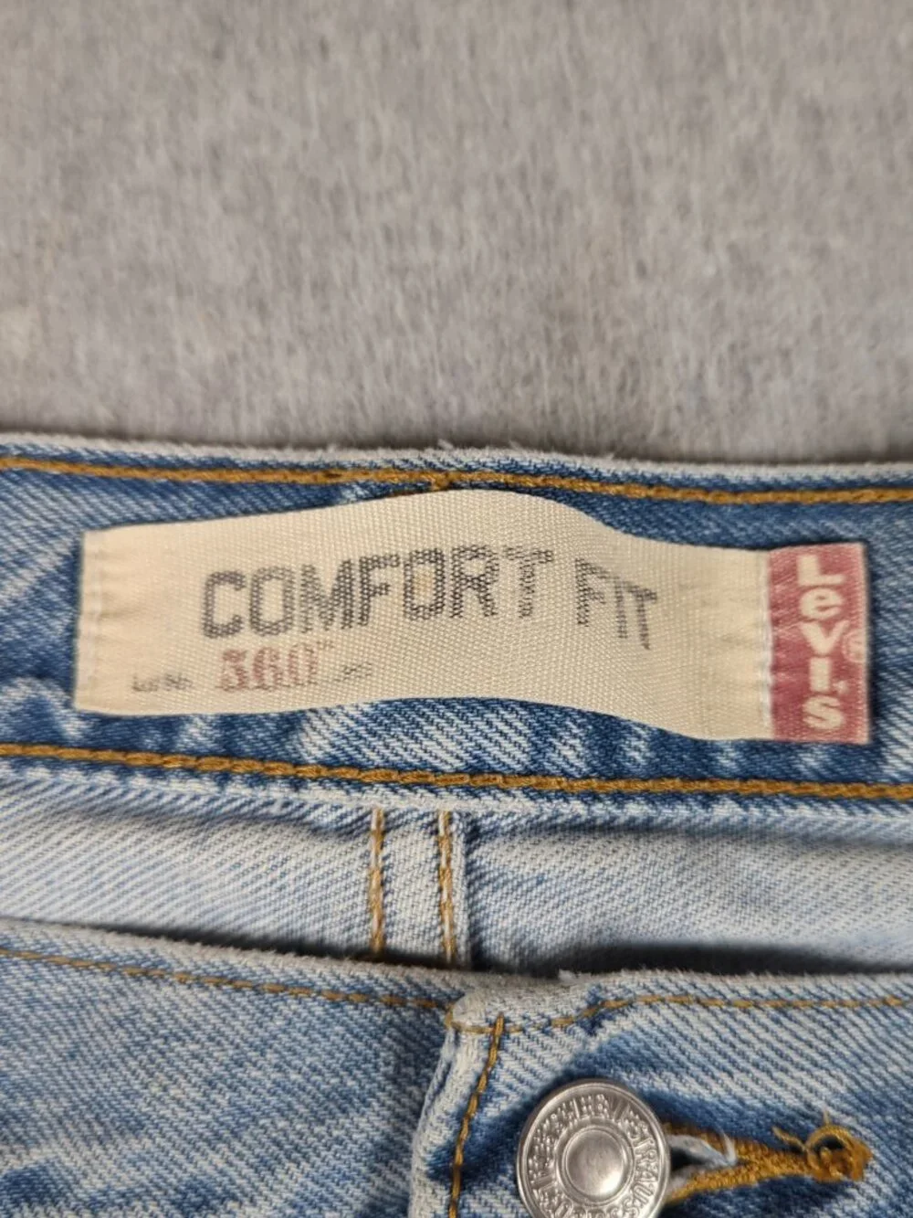 Levis levi 560