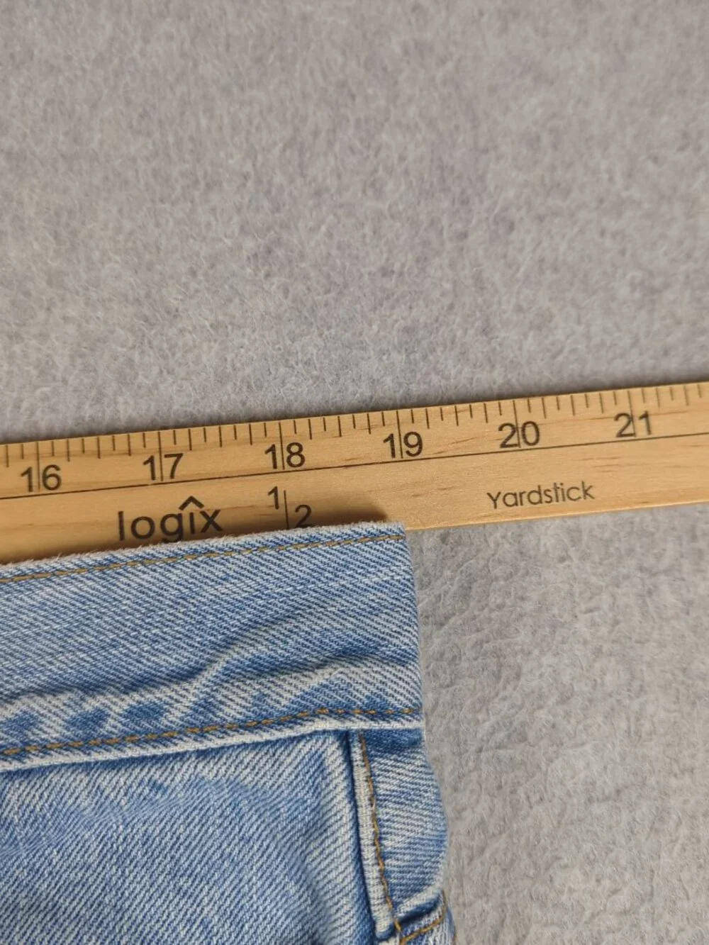 Levis levi 560