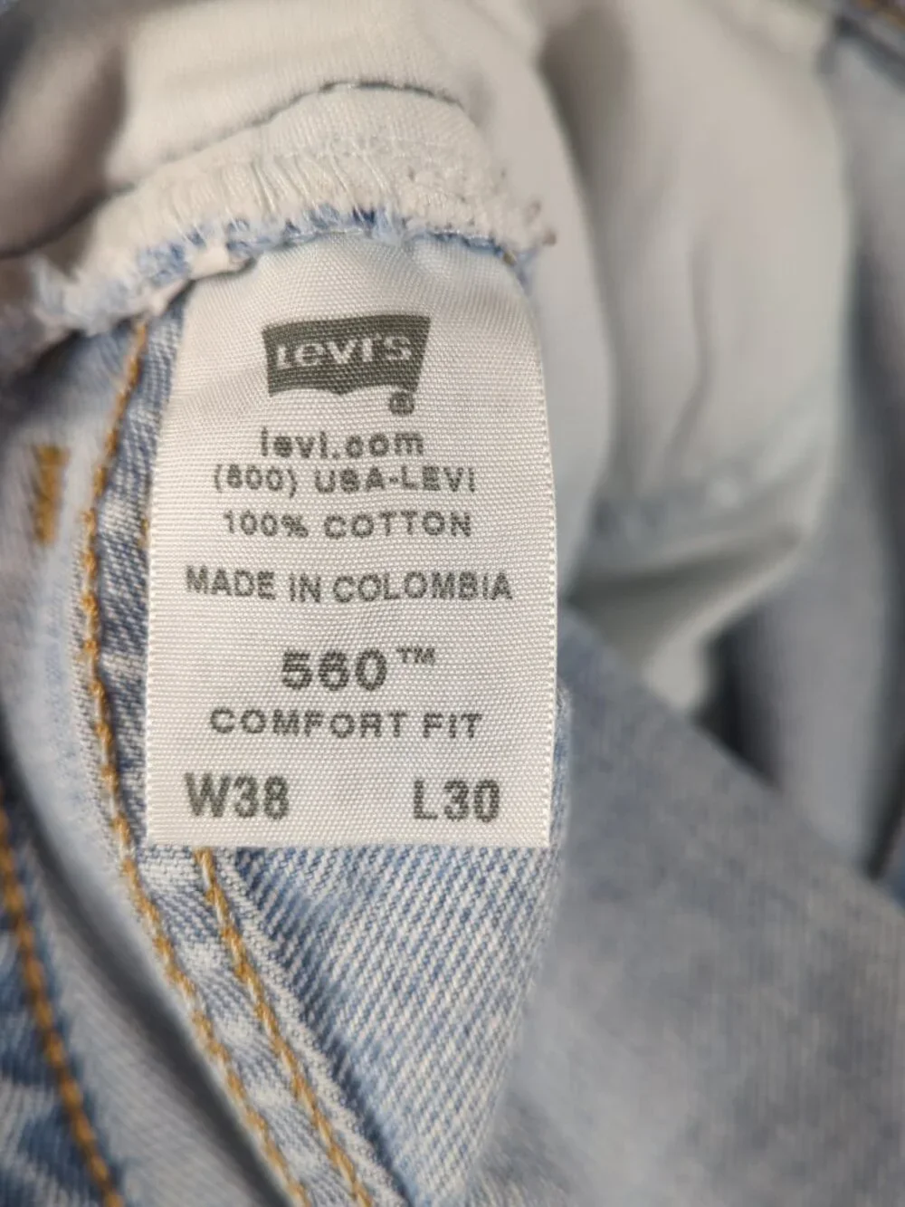 Levis levi 560