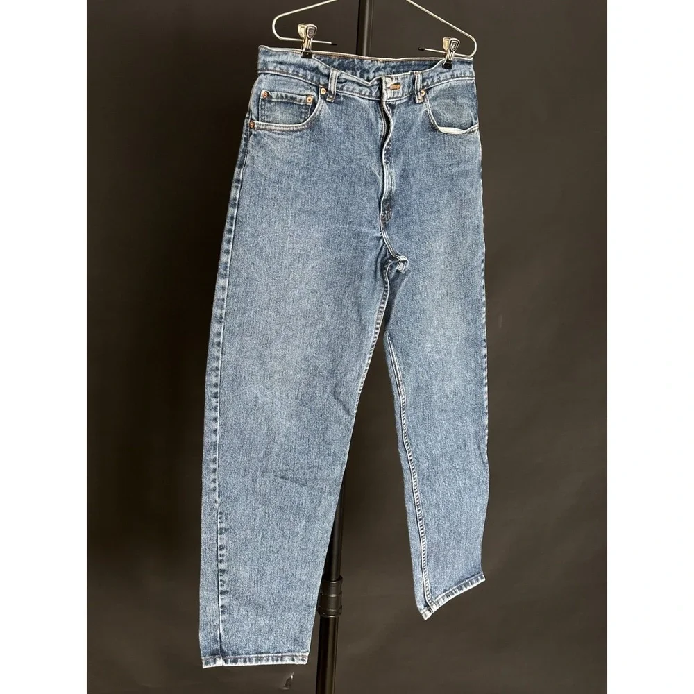 Levis all flaws