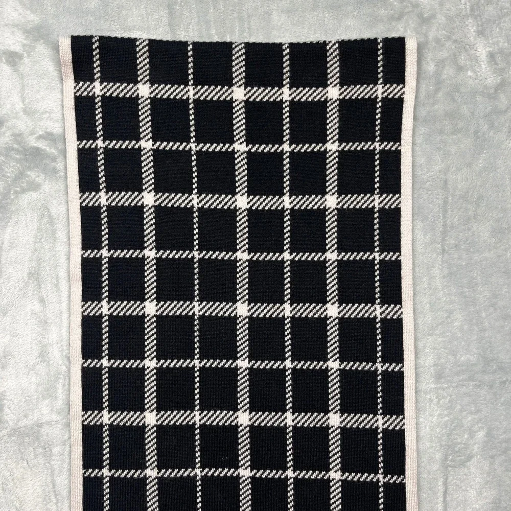 Coach knit scarf