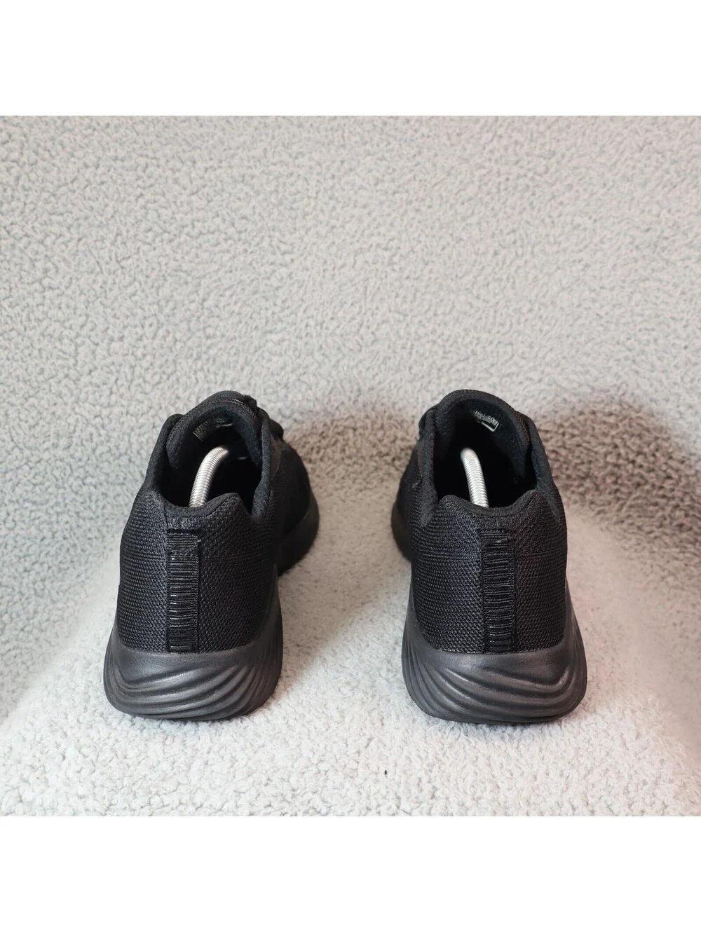 Skechers good used