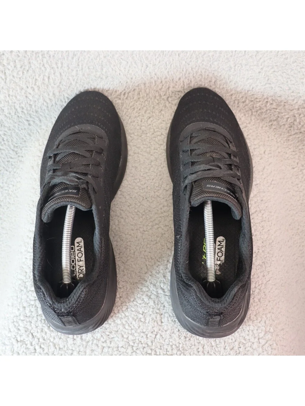 Skechers good used