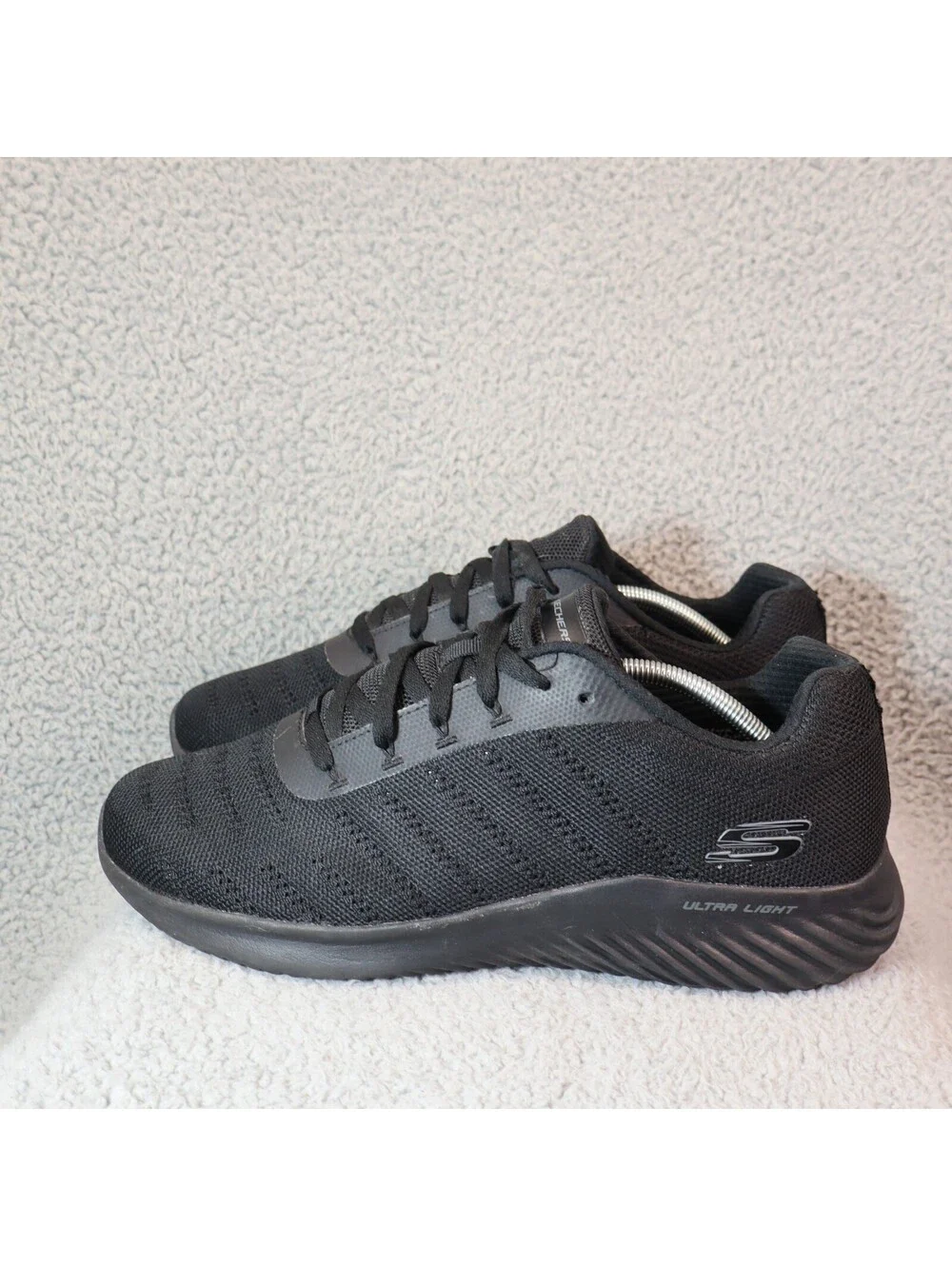 Skechers good used