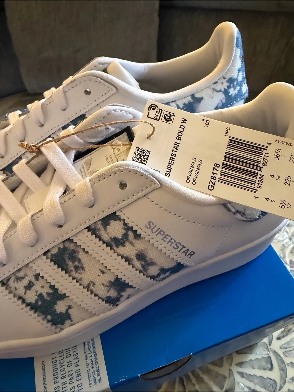 adidas platform sneaker