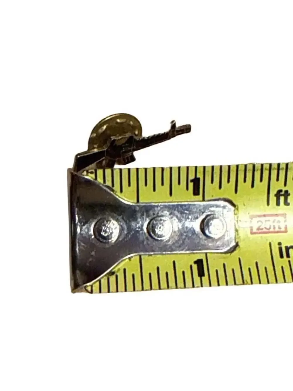 Unbranded gold tone