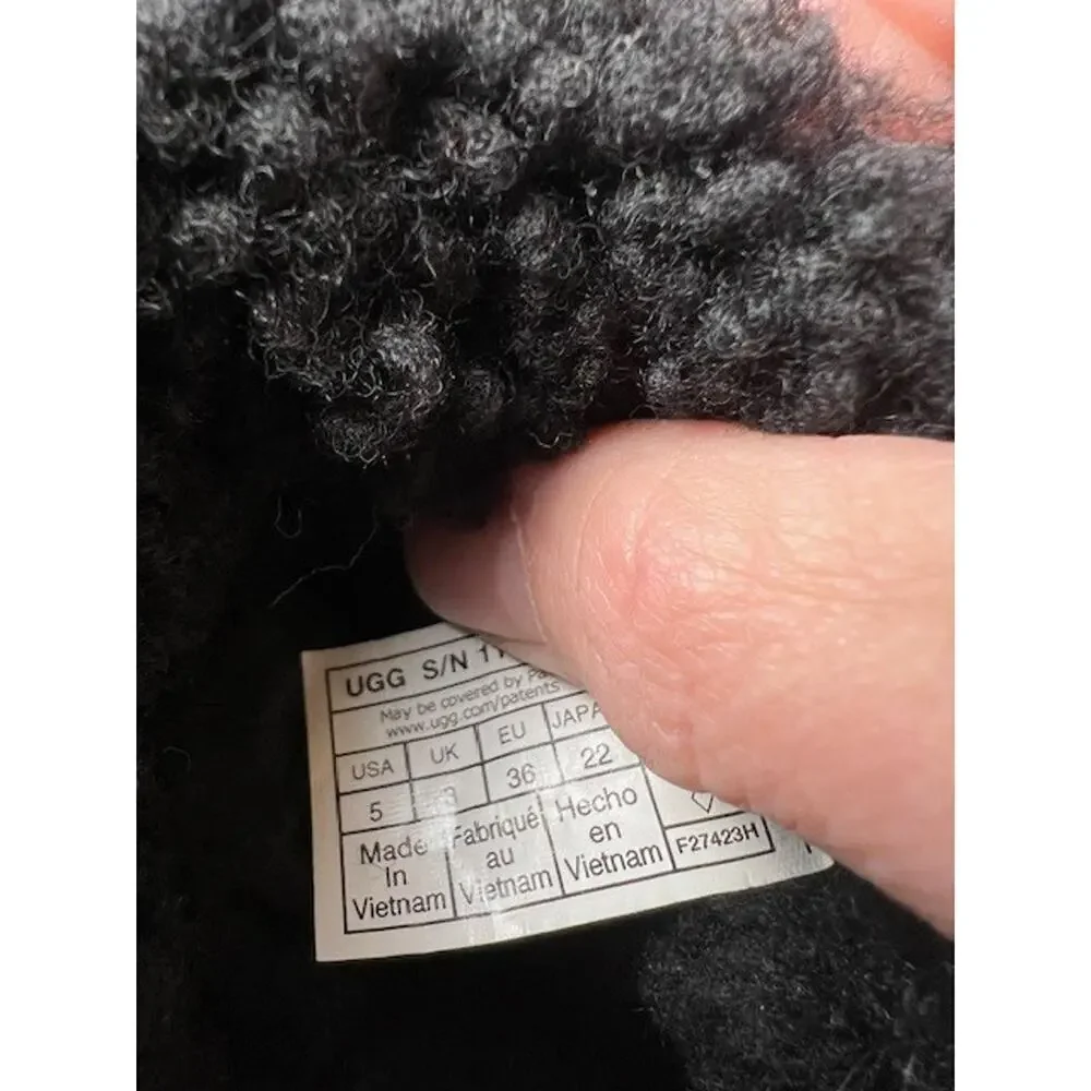 UGG classic ultra