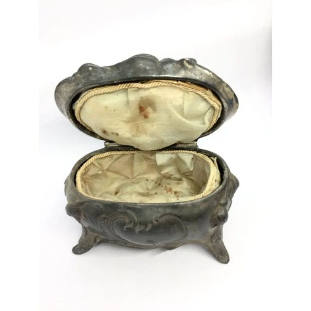 VINTAGE ART NOUVEAU Jewelry Box Trinket Casket Rose Repousse Metal Footed As Is
