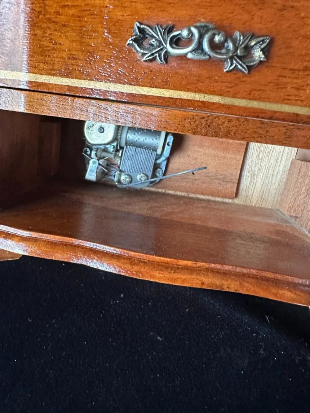 Vintage French Provincial Wood Musical Jewelry Chest Wood 3 Drawer Keepsake Box