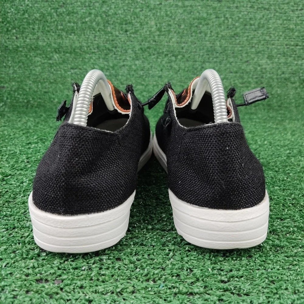 Unbranded these stylish