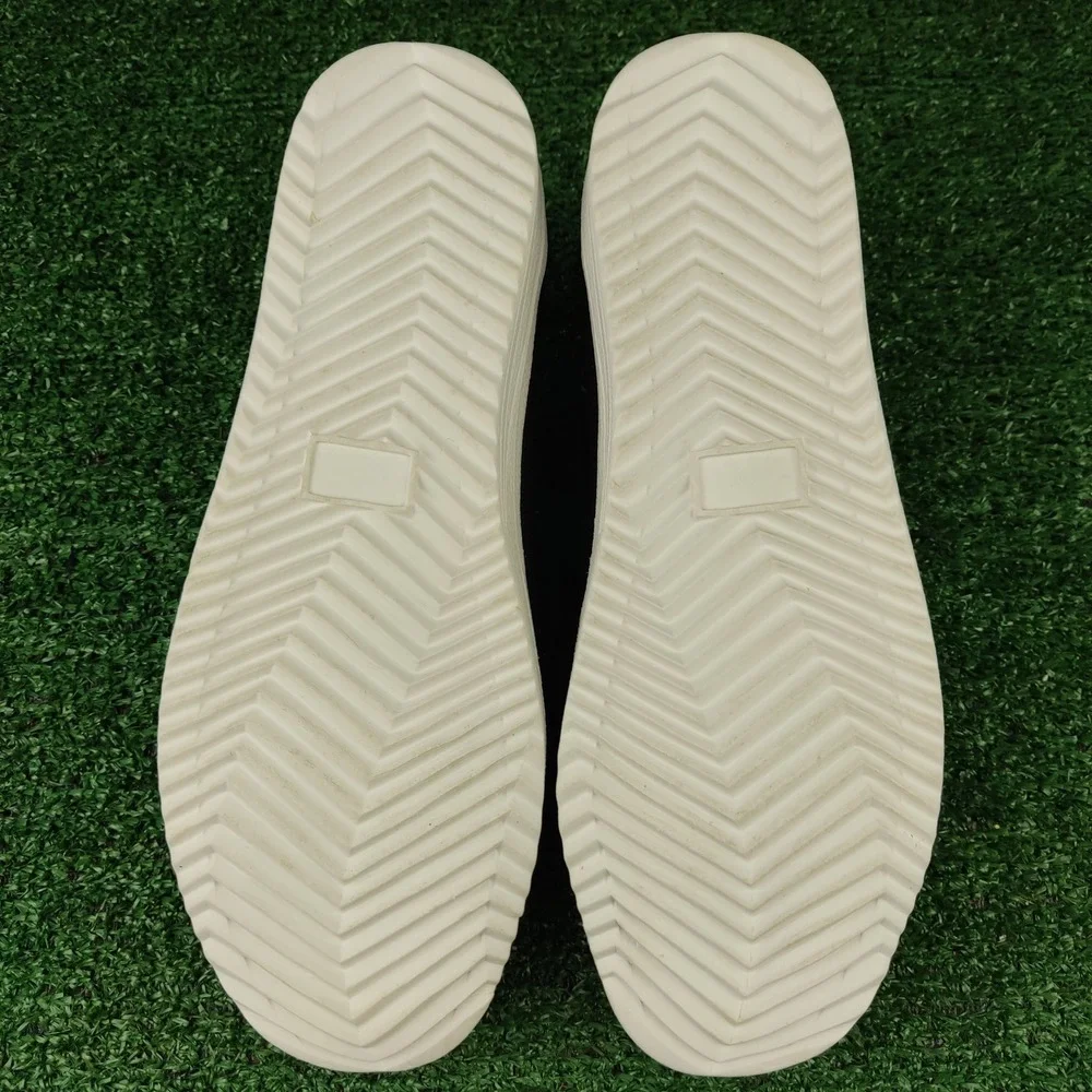 Unbranded these stylish