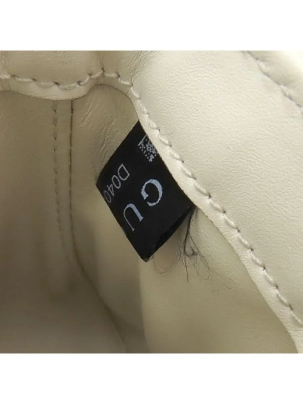 Gucci color ivory
