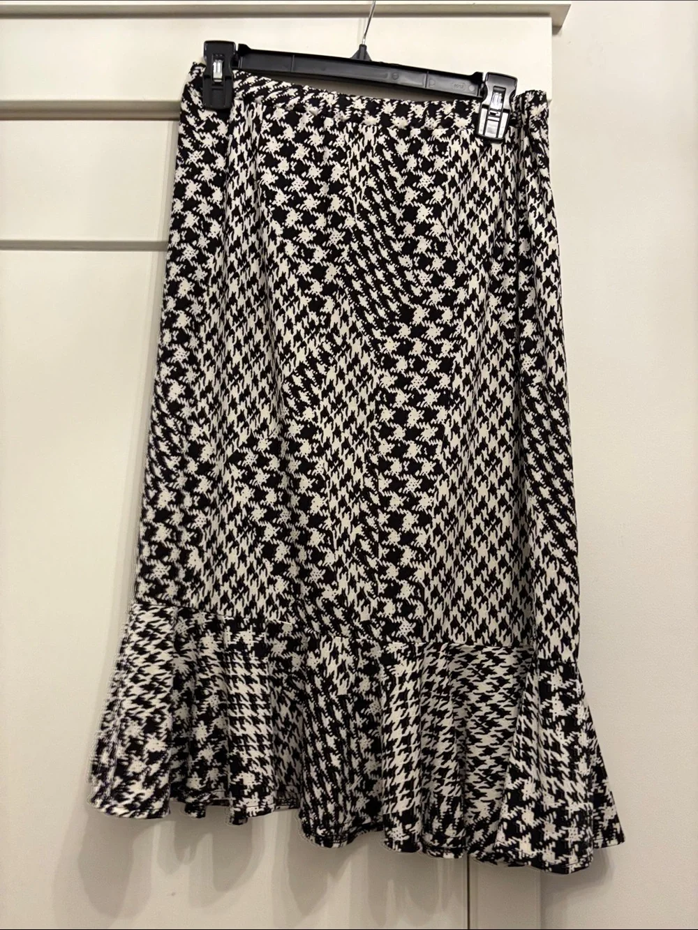 D.F.A. New York chic black