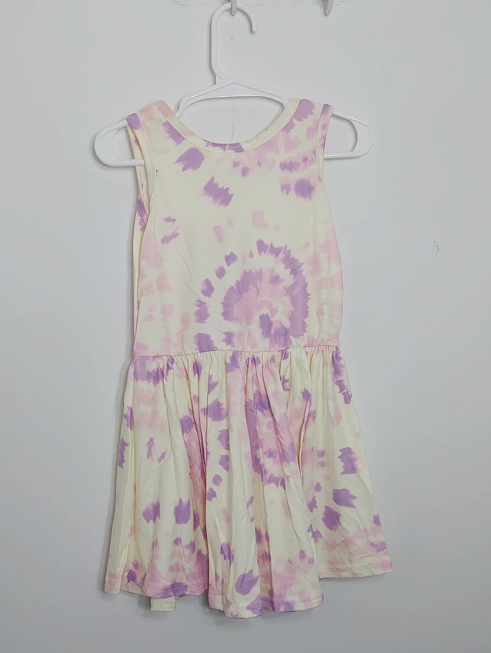 Dot Dot Smile brand new