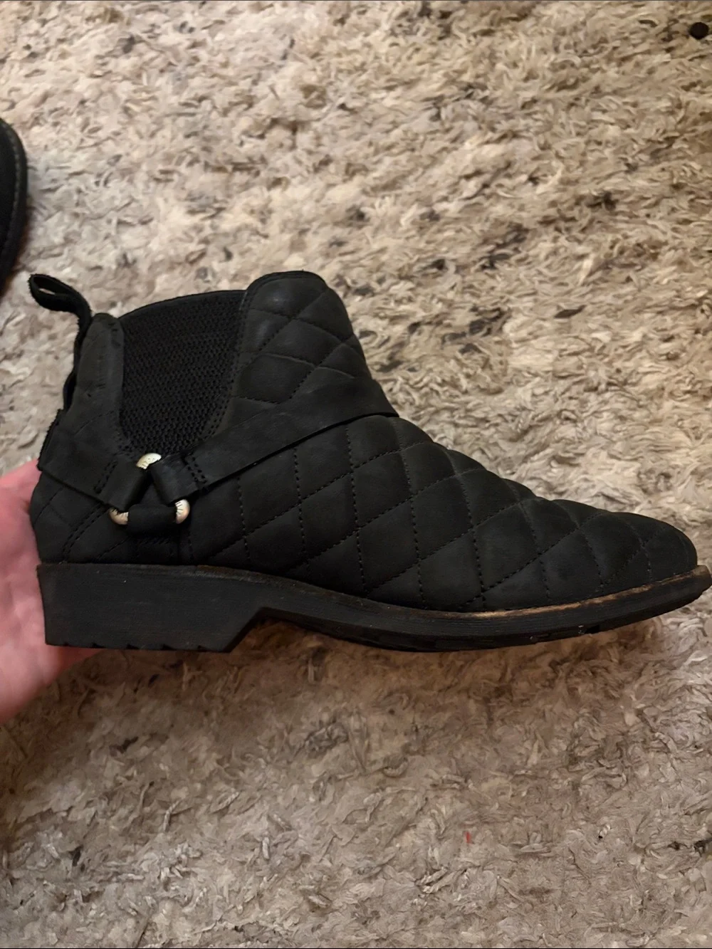 Teva comfortable black