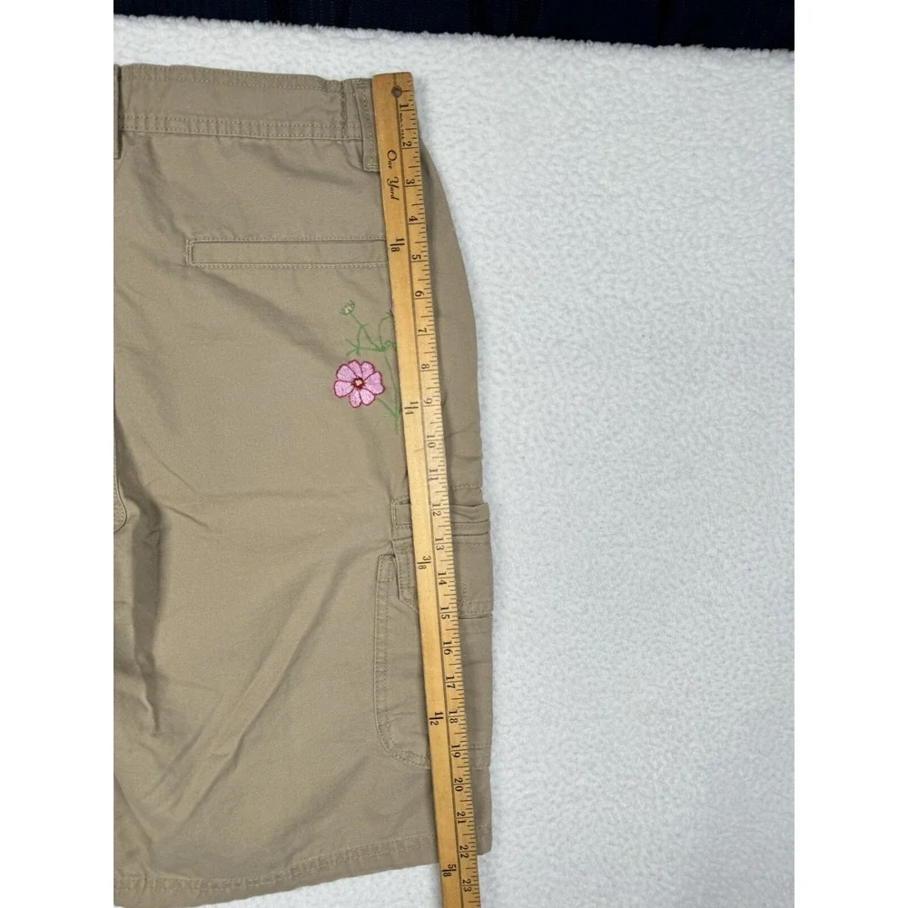NEW - C.E. Schmidt Cargo Shorts Khaki- Men's 32 - Embroidered Birds Flowers
