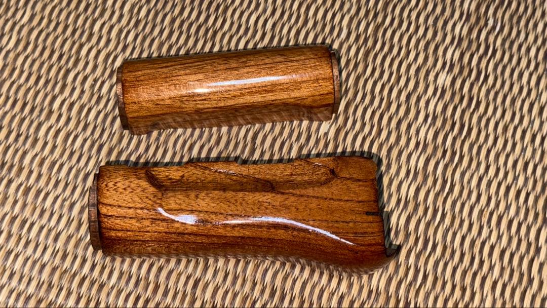 KSC AKS 74U Wooden HG & Grip
